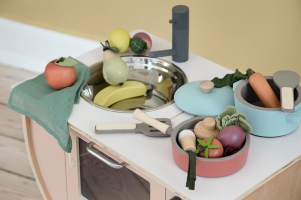Sebra Küchengeräte-Set aus Holz 02