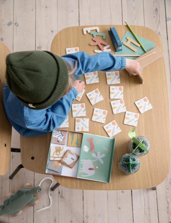 Sebra Oakee Tisch, Kindertisch 02