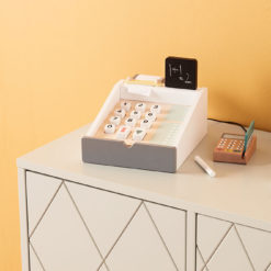 Kids Concept Registrierkasse auf Kommode