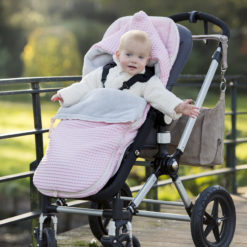 koeka Buggy Fußsack Oslo im Kinderwagen