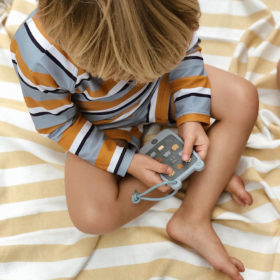 Liewood Thomas Spieltelefon aus Silikon „Sea blue“ aus Silikon