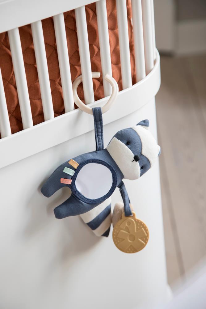 Sebra Activity-Spielzeug Rebel der Waschbär „bramble blue“, H32cm – Bild 2