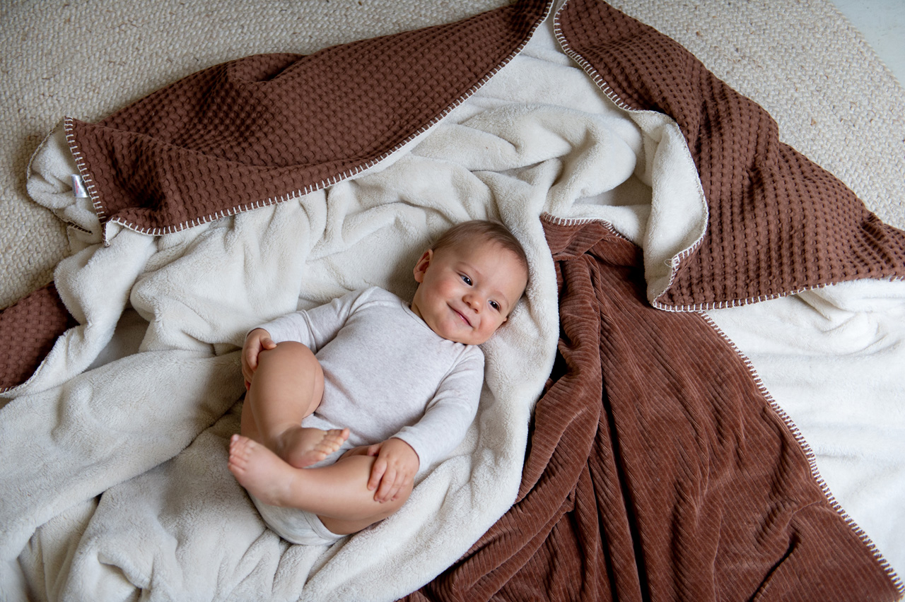 koeka Babydecke Vik, Plüsch, hazel, 75x100cm 05