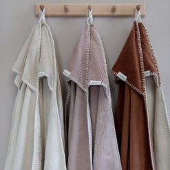 koeka Kapuzenhandtuch : Wickeltuch Vik, Plüsch, sand, 100x100cm 07