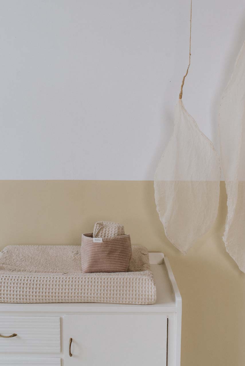 koeka Wickeltischkörbchen Vik „grey pink“ Mood 1