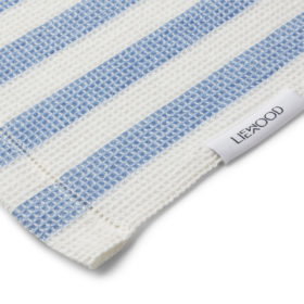Liewood Macy Strandtuch „Sky blue : creme“, 100x160cm 02