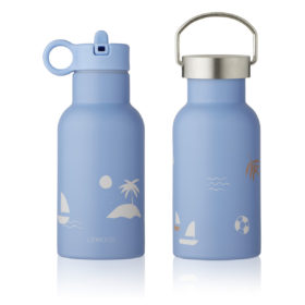 Liewood Anker Trinkflasche „Seaside sky blue“ 01