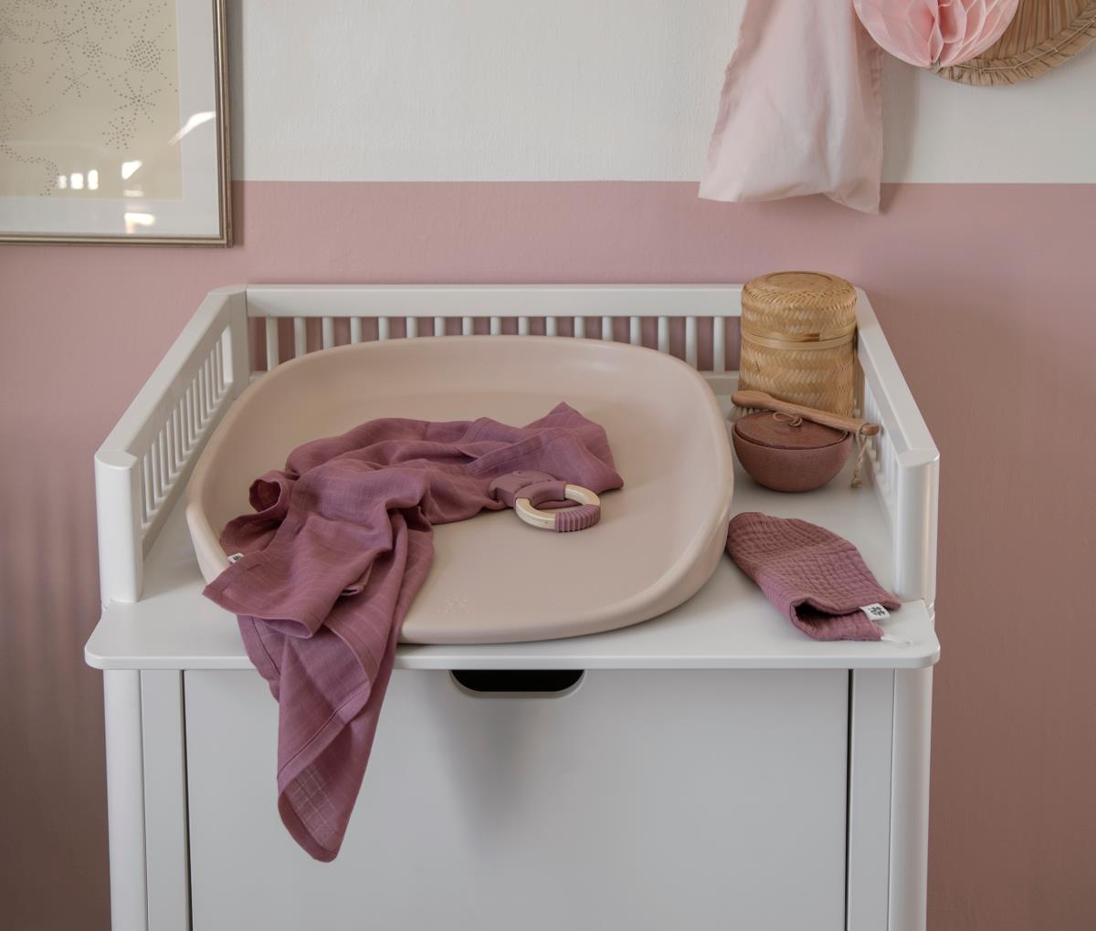 Sebra Waschlappen „blossom pink“ auf Wickelkommode