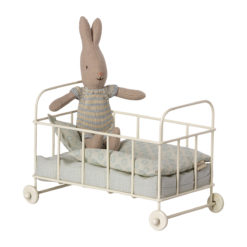 Maileg Kinderbett, Mikro, blau, 10x16cm 03