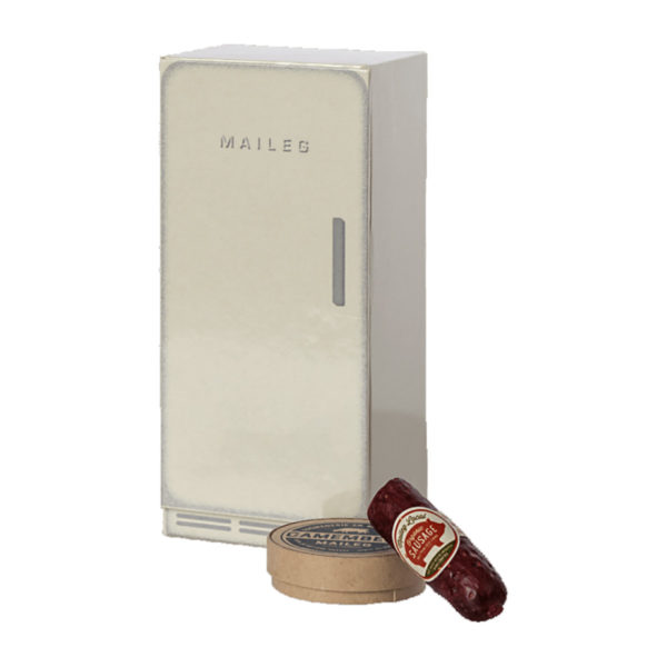 Maileg Kühlschrank aus Karton 01