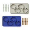 Liewood Manfred „Eis am Stiel“ Förmchen „Dino surf blue multi mix“, 2er-Set