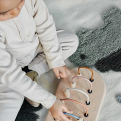 Liewood Teppich Bent „Dino multi mix“, 80x120cm Mood 03