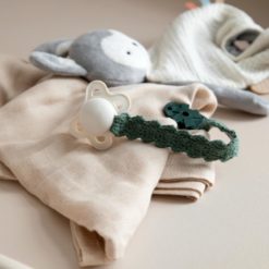 Sebra Häkel-Schnullerkette, Schnullerband, bottle green Mood