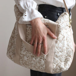 Cam Cam Wickeltasche „Lierre“ getragen