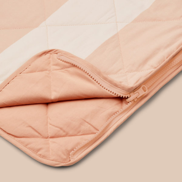 Liewood Kinderschlafsack Aurora „Pale tuscany / sandy“, Steppdecke, 150x65cm – Bild 3