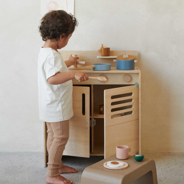 DELISTED Liewood Kinderspielküche Mario „Natural wood“, Buchenholz – Bild 4