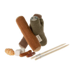 Maileg Lagerfeuer-Set für Mäuse, 10-teilig 01