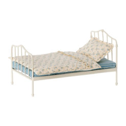 Maileg Vintage Bett, Mini, weiß, 15x14cm 01