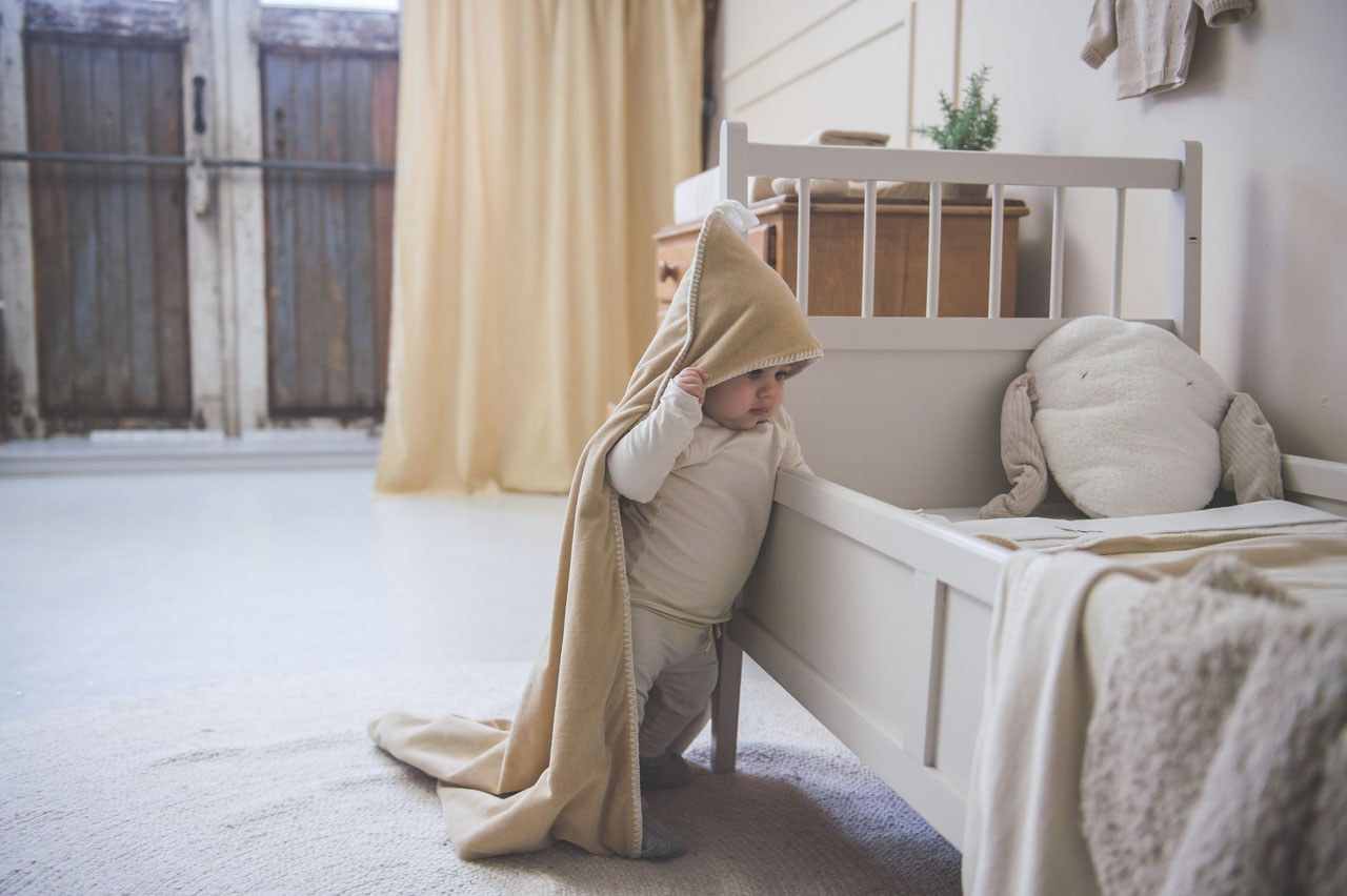 koeka Kapuzenhandtuch Oddi Plüsch „grain“ 100x100cm – Bild 9