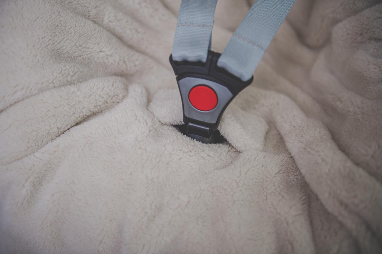 koeka Kapuzenhandtuch Oddi Plüsch „grain“ 100x100cm – Bild 5