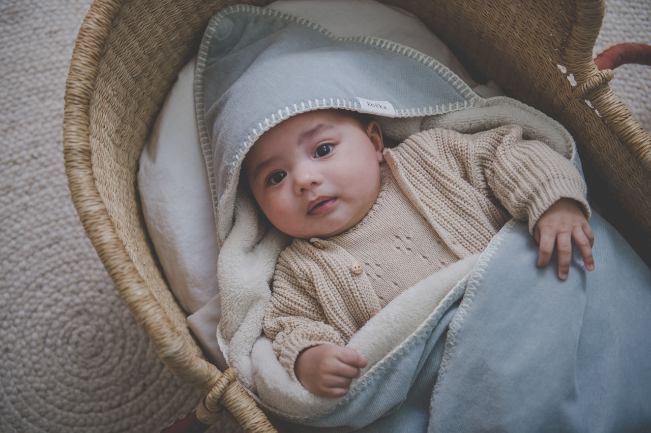 koeka Kapuzenhandtuch Oddi Plüsch „wave“ 100x100cm – Bild 6