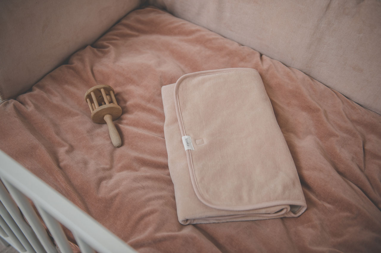 koeka Wickelunterlage Oddi „rosa salt“ für Unterwegs mit Taschen – Bild 5