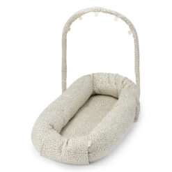 konges slojd Babynest mit Activity-Bogen „Milk Tank“, 83x43cm