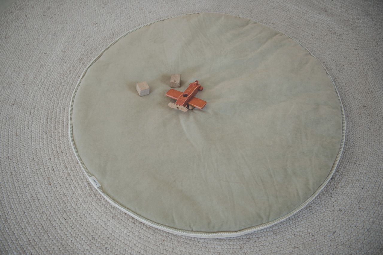 koeka runde Krabbeldecke Oddi „sage / warm white“ ø90cm – Bild 5