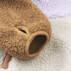 DELISTED Liewood Nolan Sherpa Jacke für Kinder „Golden caramel / Misty lilac“ – Bild 4