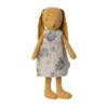 Maileg Hase mit geblümten Sommerkleid „dusty yellow“, Gr. 1 - 21cm