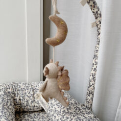 DELISTED Konges Sløjd Babynest mit Activity-Bogen „Espalier“, 83x43cm – Bild 2