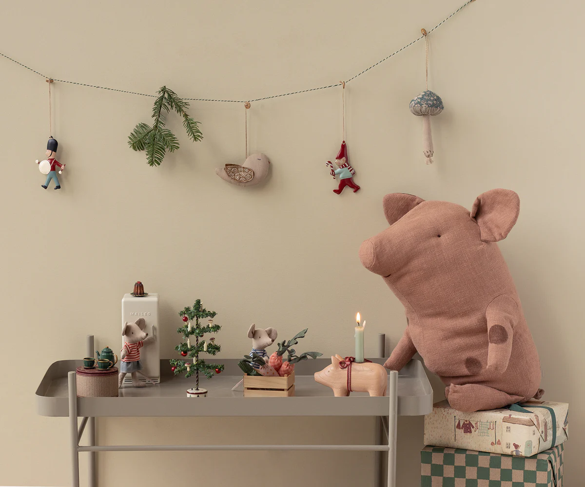 Maileg Trüffelschwein „Vintage Rose“, groß, H36cm Mood