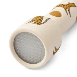 Liewood Gry Spielzeug-Taschenlampe „Leopard / Sandy“
