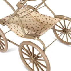 Konges Sløjd Puppenwagen „Peonia“