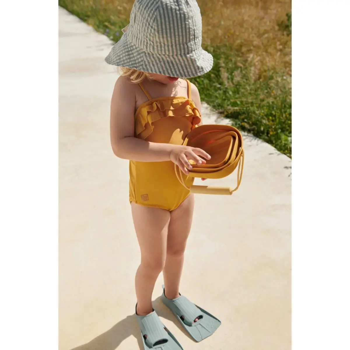 Liewood Sonnenhut Sunneva „Crisp white / Sandy“, Seersucker, 0-6 Monate – Bild 3