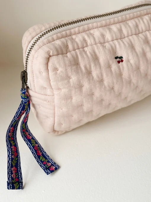 Konges Sløjd Seersucker Kosmetiktasche „Cameo Rose“, 11x17cm
