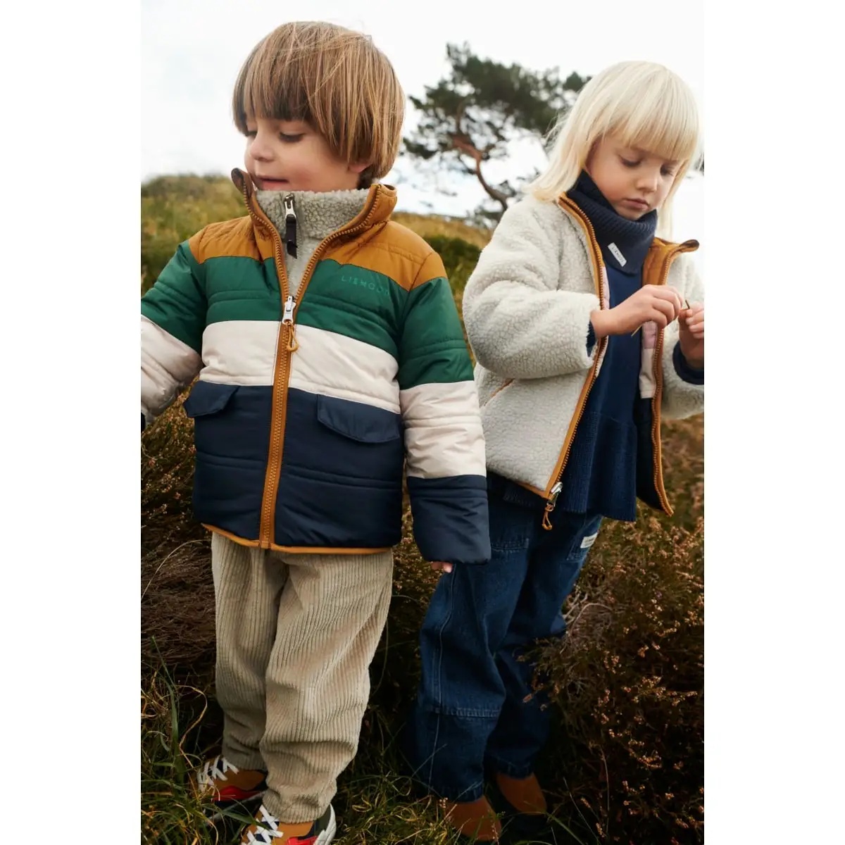 Liewood Kinderhalswärmer Vilo „Golden caramel“, Sherpa Fleece, OEKO-TEX®, 6-10 Jahre – Bild 4