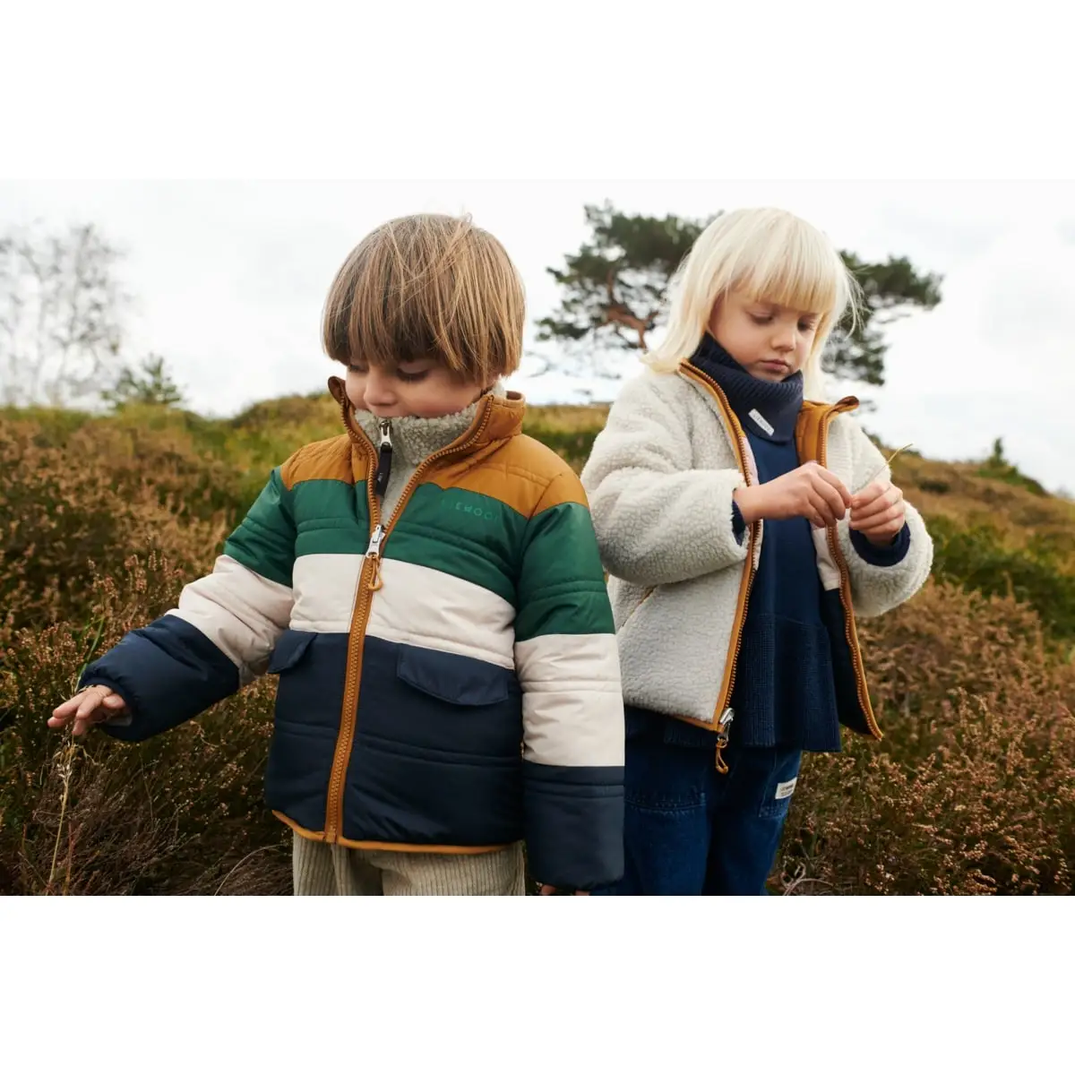 Liewood Kinderhalswärmer Vilo „Golden caramel“, Sherpa Fleece, OEKO-TEX®, 6-10 Jahre – Bild 3