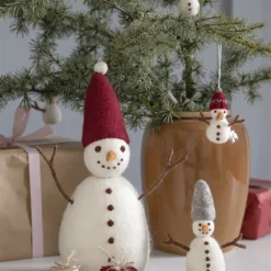 Gry & Sif Schneemann mit roter Mütze, 27cm