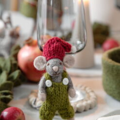 Gry & Sif Weihnachtsmaus „graue Maus / piniengrüne Hose“ 10cm