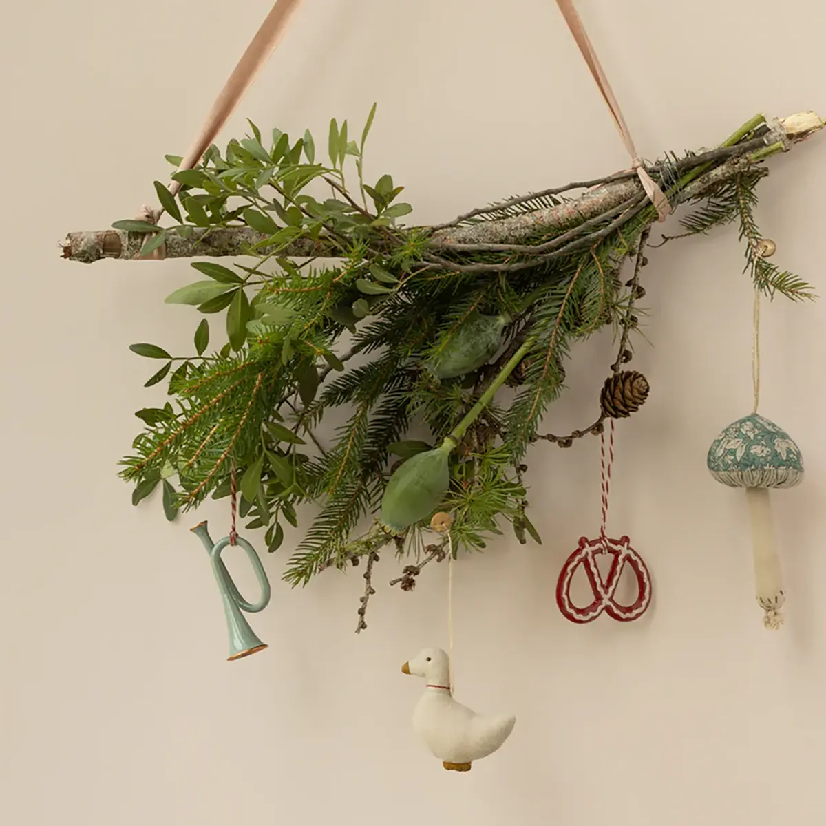 Maileg Weihnachtsbaumschmuck Ente aus Baumwolle „sand“