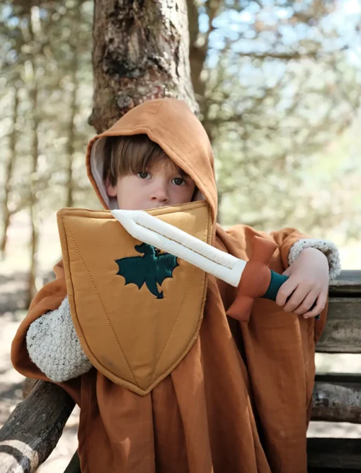 Fabelab Kinderkostüm Ritter - Schild und Schwert „Olive“