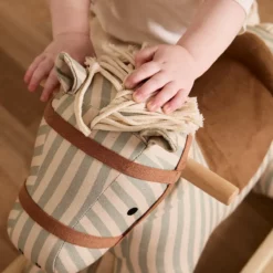 Kids Concept Schaukelpferd Sam Aiden, FSC®