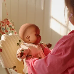 Konges Sløjd Puppen-Kleidung „Ma Grande Cerise“ für 42cm Puppen