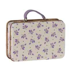 Maileg Metallkoffer „Madelaine : Lavendel“, 11x7x4cm 01