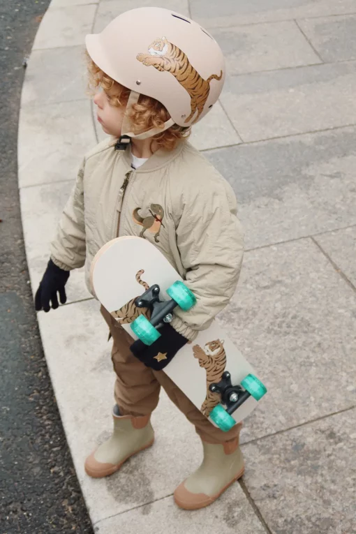 Konges Sløjd Skateboard „Lemon“ mit Leuchträdern – Bild 5