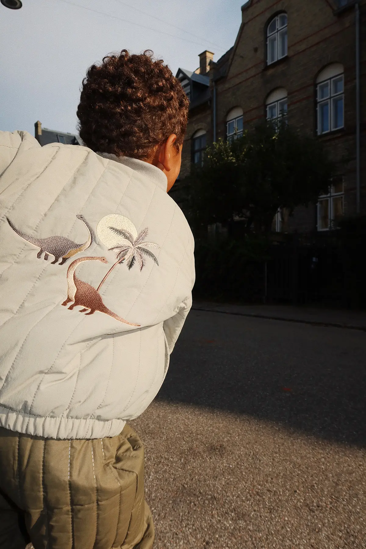 DELISTED Konges Sløjd Bomberjacke Juno „Laurel Oak / Dino“ Gr. 92 – Bild 9