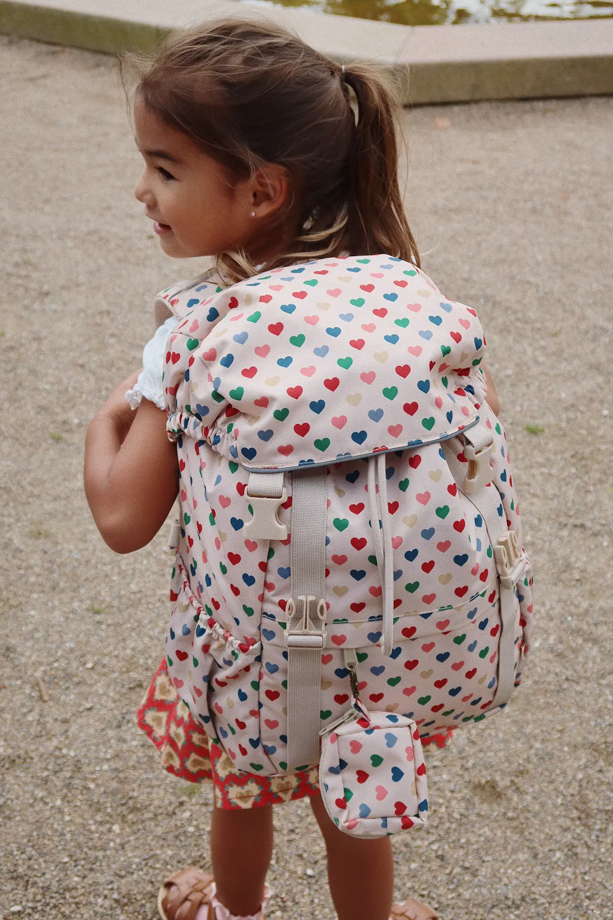 Konges Sløjd Schulrucksack Clover „Coeur Colorè Frappe“