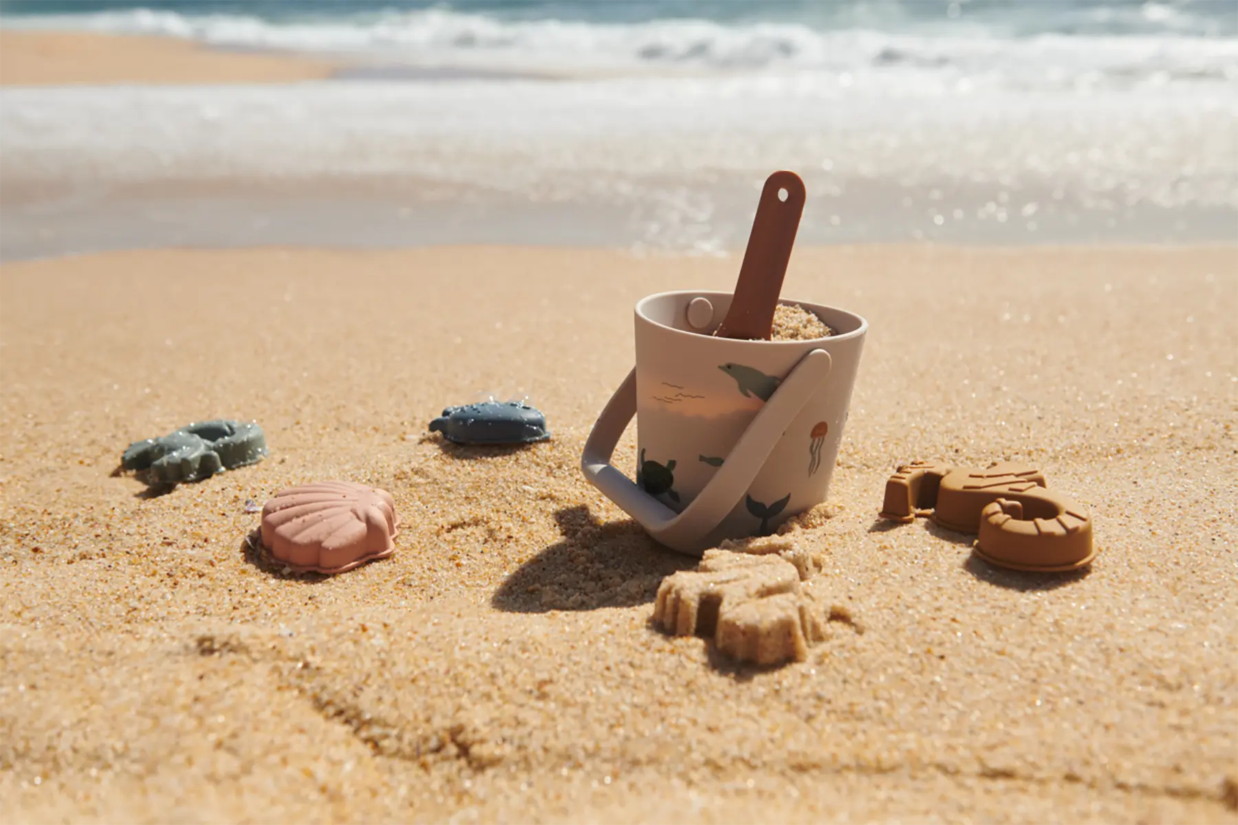Liewood Strandset Gilma „Sea creature / Sandy“ 6-teilig