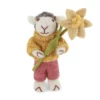 Gry & Sif Schaffamilie „weißes Schaf mit Hose, Pullover und Narzisse“ H11cm